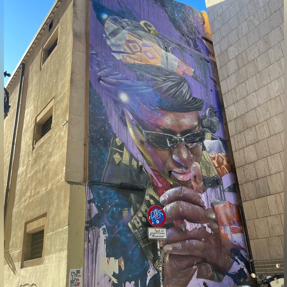 Meet your Posher, Nicole - Picture 9 of 9